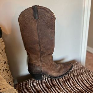 Shyanne Snip toe Cowboy boots